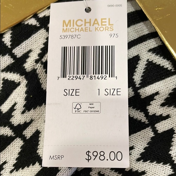 NWT Michael Kors Black and White Hat, Scarf, and Glove Set. Price is firm - Picture 4 of 5
